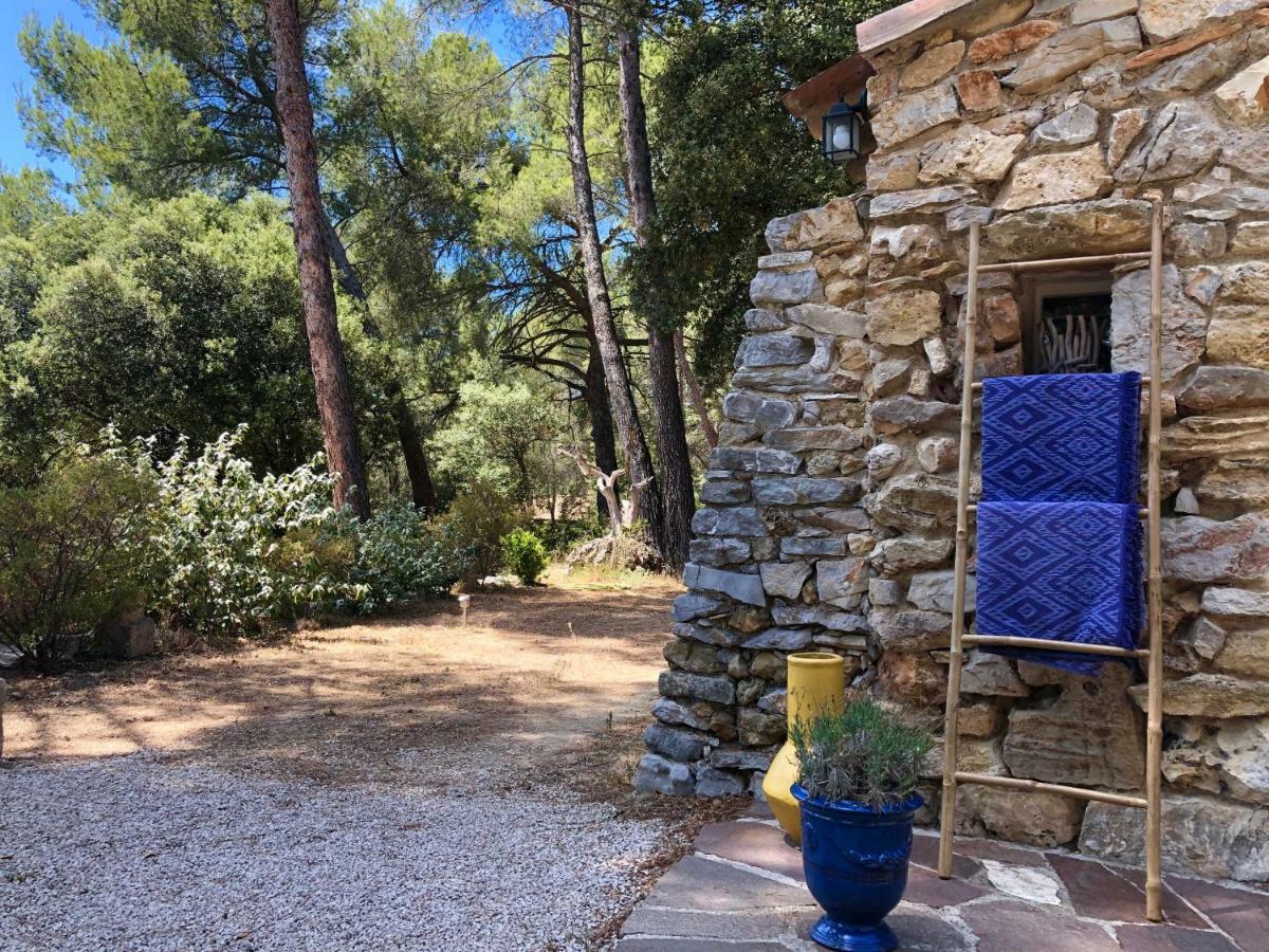 Les Cabanons Sainte Victoire Hotel Exterior photo